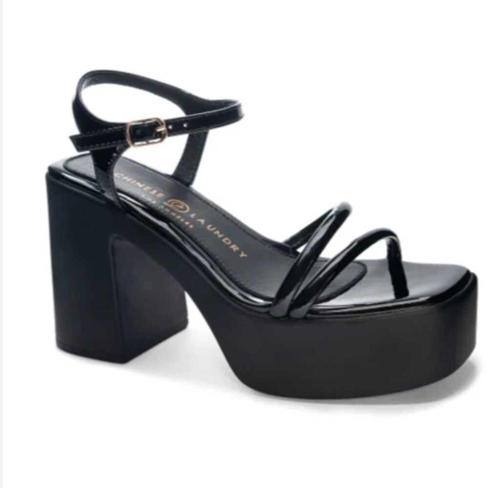 Chinese Laundry Women's Avianna Wedge Sandal